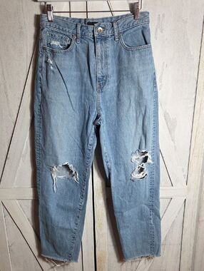 Uniqlo Jeans Distressed Relaxed Tapered High Rise Jeans Size 28